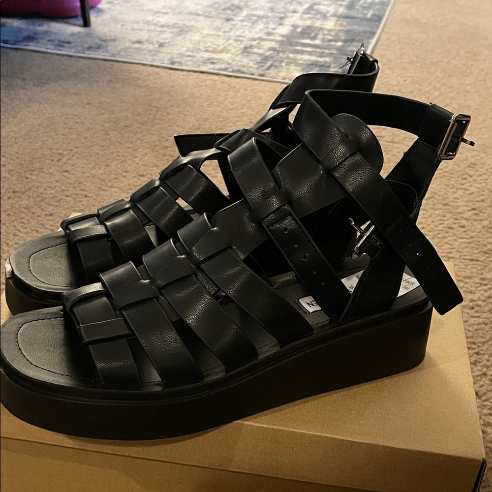 Steve Madden Black Gladiator Sandals - Picture 2 of 3